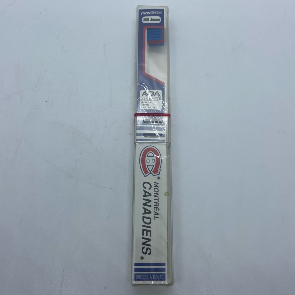 Vintage Montreal Canadiens 1991 NHL  Toothbrush New In Package